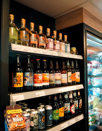 gin-and-ale-off-licence-mold
